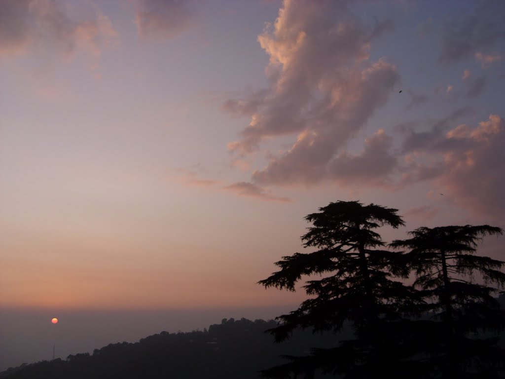 Sunset in McLeodGanj by Julian Nyča