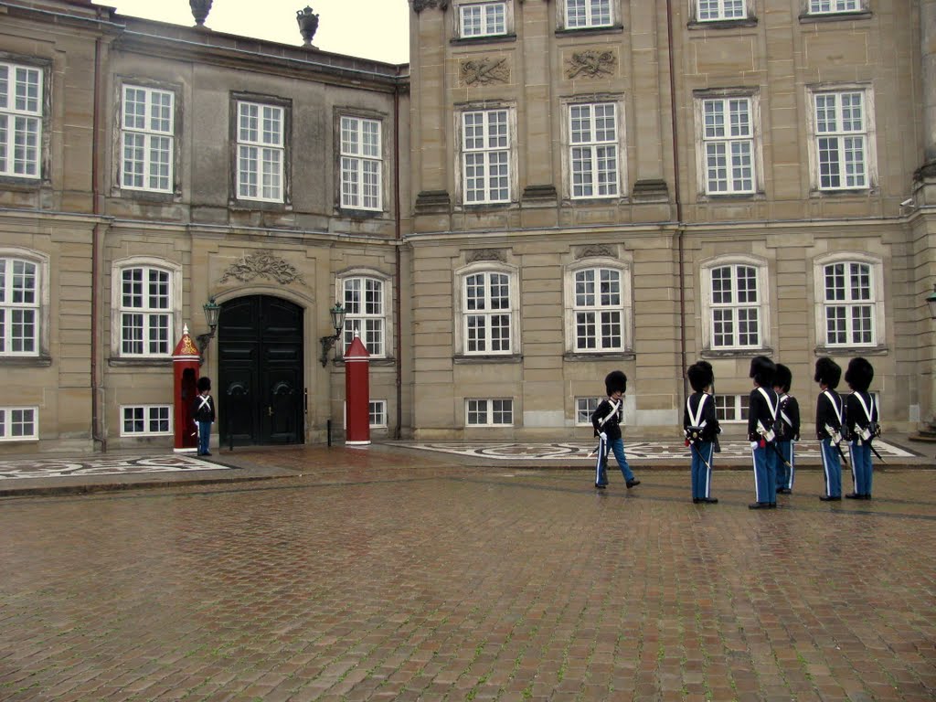 Amalienborg őrségváltás by pÁsztoRiLa