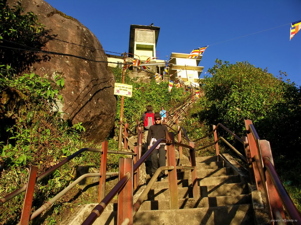 Sri Lanka Adam’s Peak by Paparazzi Stas