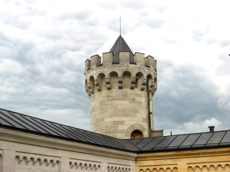 NEUSCHWANSTEIN by ROBERT K