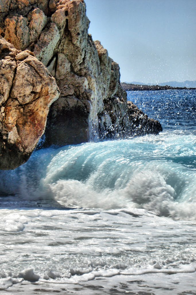 Kaputaş beach by Haluk Comertel