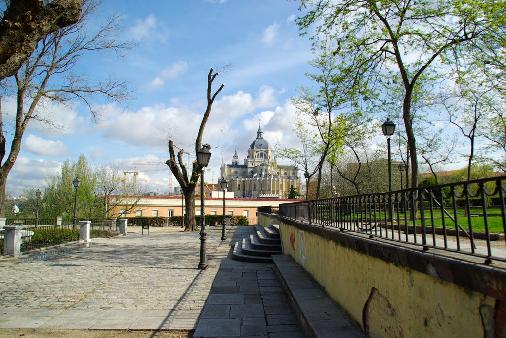 MADRID VERDE JARDIN-MIRADOR DE LAS VISTILLAS VISITA COMENTADA by Concepcion AMAT ORTA…