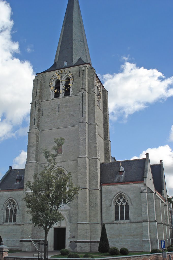 Sint-Lambertus kerk by Googleearthfreak