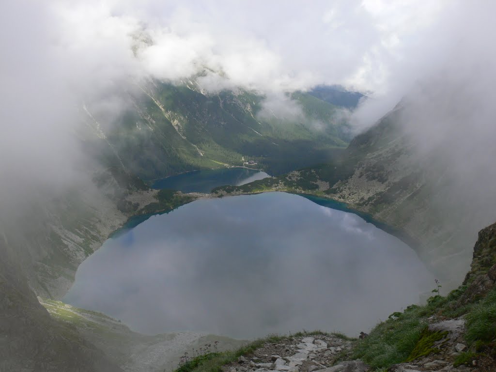 Widok na Morskie Oko i Czarny Staw by rskotak