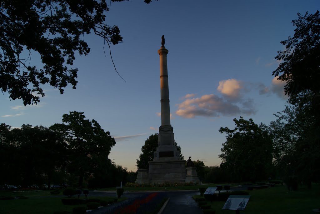 Stephen A. Douglas' Gravesite by dccoulthard