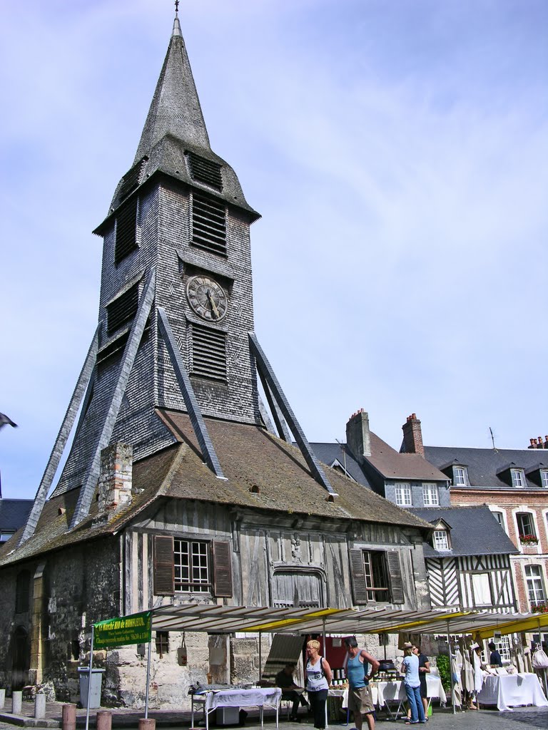 Honfleur : le campanile de l'église Sainte Catherine. by François Madic