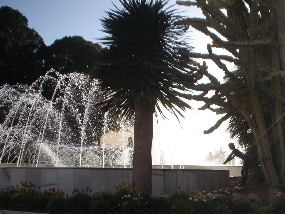 Fuente de la Plaza Bastarreche by josesartes