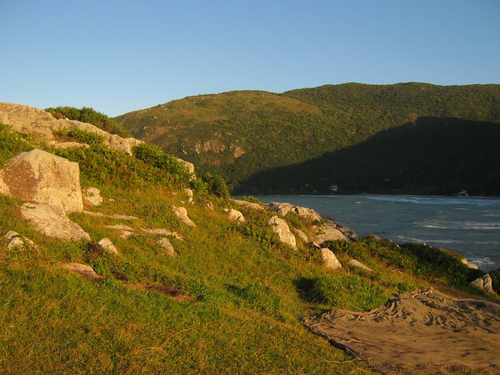 Matadeiro vista da ilha das cabritas (abr/2010) by Angelo Chiabotto Via…