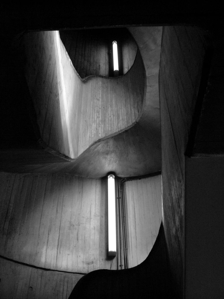 Biblioteca Nacional | Escaleras by zseike