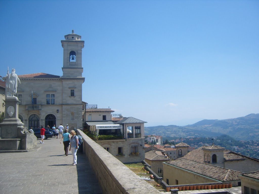 San Marino main square (2009) by Kacper_Ryx