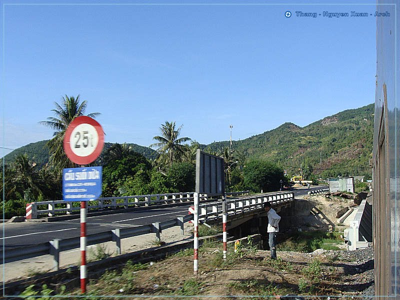 Cầu - Suối Dừa - Bridge by Vietnam - Spratlys