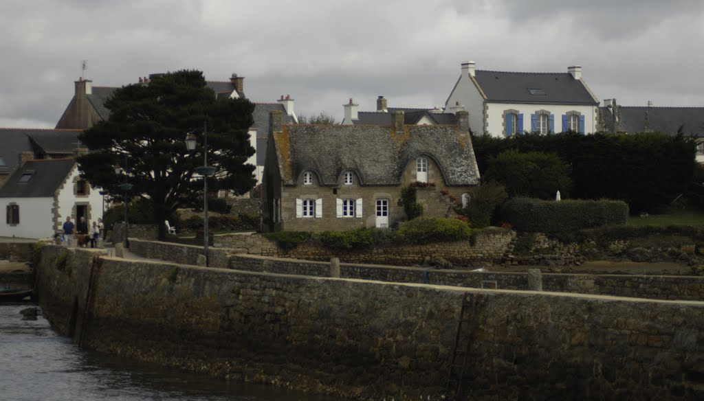 St. Cado, Morbihan, Brücke zur Insel by Uwe Gehring