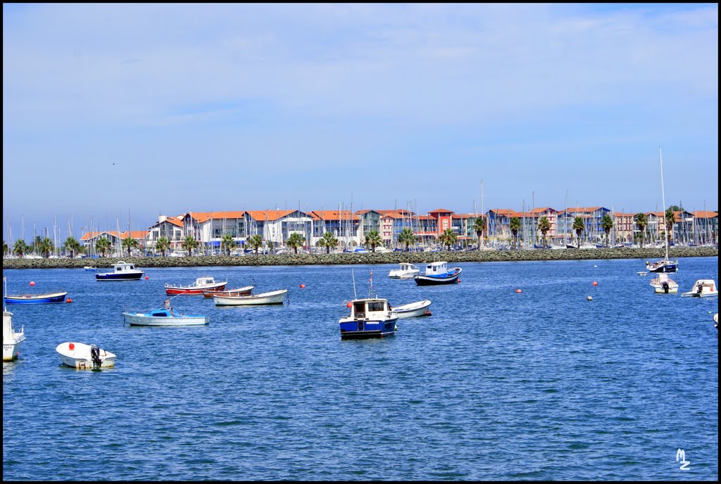 Barcos (Hondarribia) Hendaya al fondo by Maite Z.