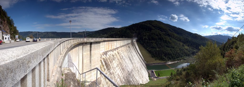 Reservoir from Békás / Békás víztároló by Rh79nO