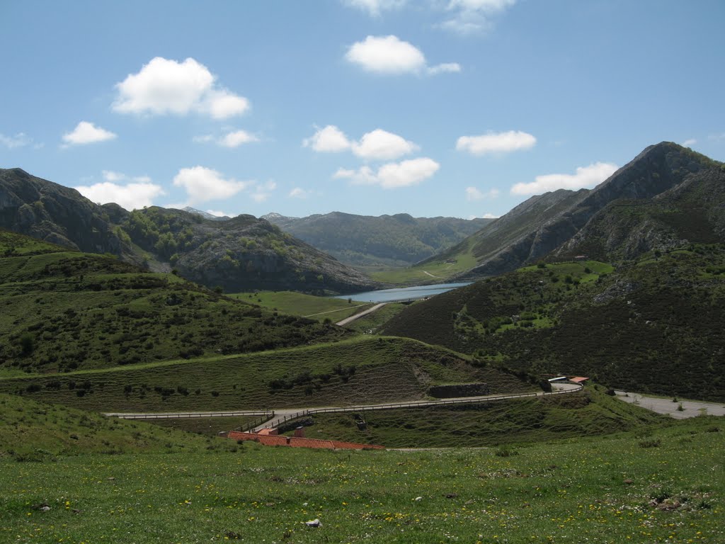 Lago Enol (Covadonga) by J.Palacio Fdez