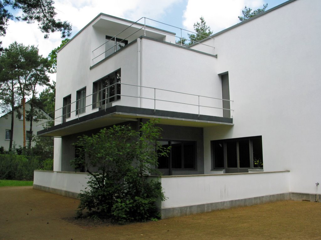 Meisterhäuser - Nr. 7, Haus Klee (Balkon & Terrassen im Süden) by © R.Möhler