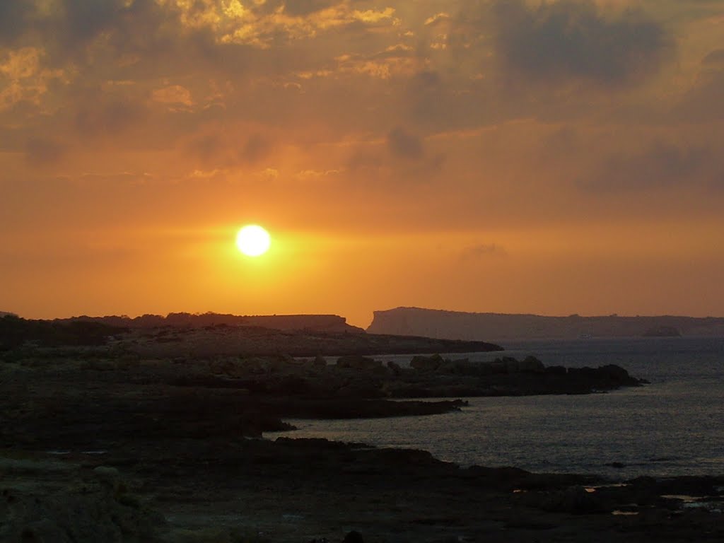 Puesta de sol - cerca de Port des Torrent (Ibiza) by Marina_MR