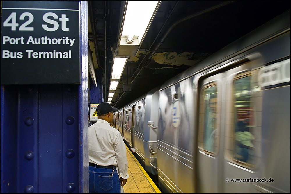 42St Subway by Stefan Bock