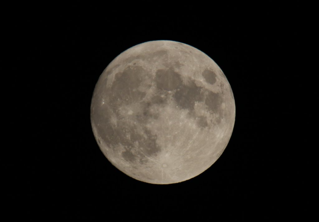 The Moon taken at 400 mm plus 1.4 extender = 560mm. by chrisf1950