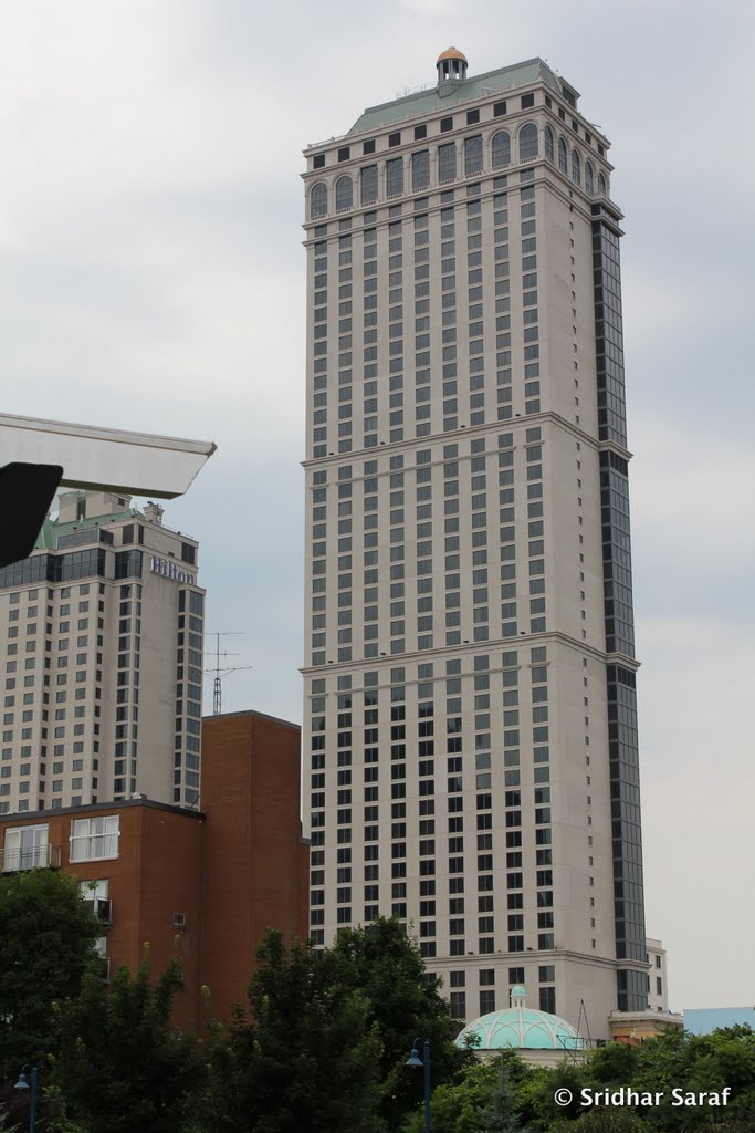 Hilton Hotel and Suites, Niagara Falls, Ontario (Canada) - July 2010 by Sridhar Saraf