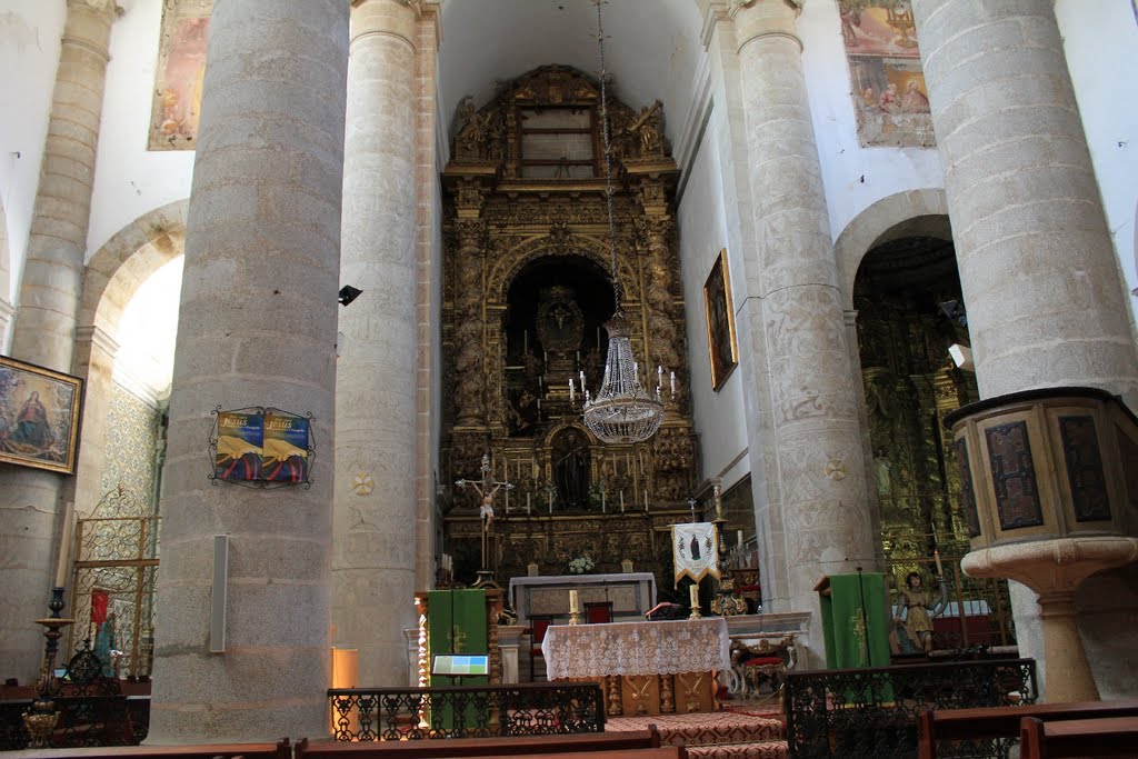 Igreja de Santo Antão by Silvanna & Rui