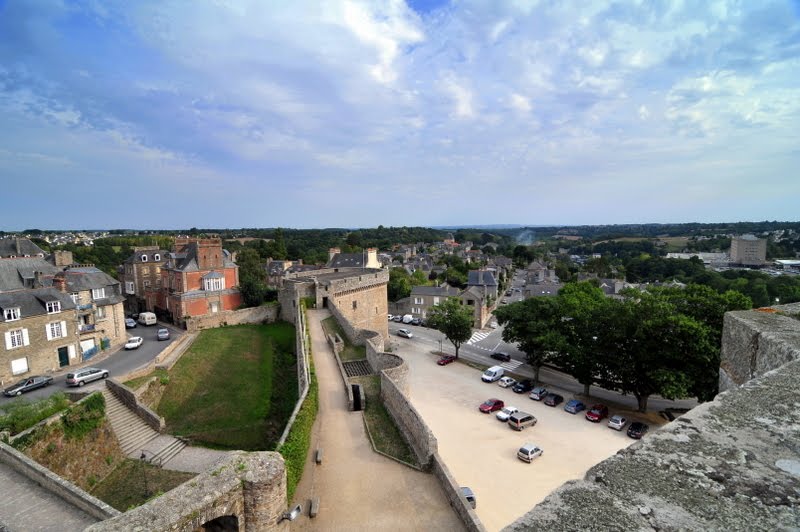 Castelo de Dinan by Zé Tó Maximiano