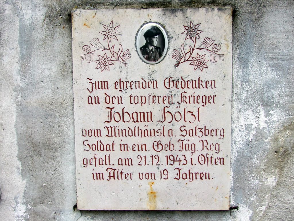 Eine Deutscher Soldat - Gefallen in Osten - Berchtesgaden Altfriedhof by pofoka