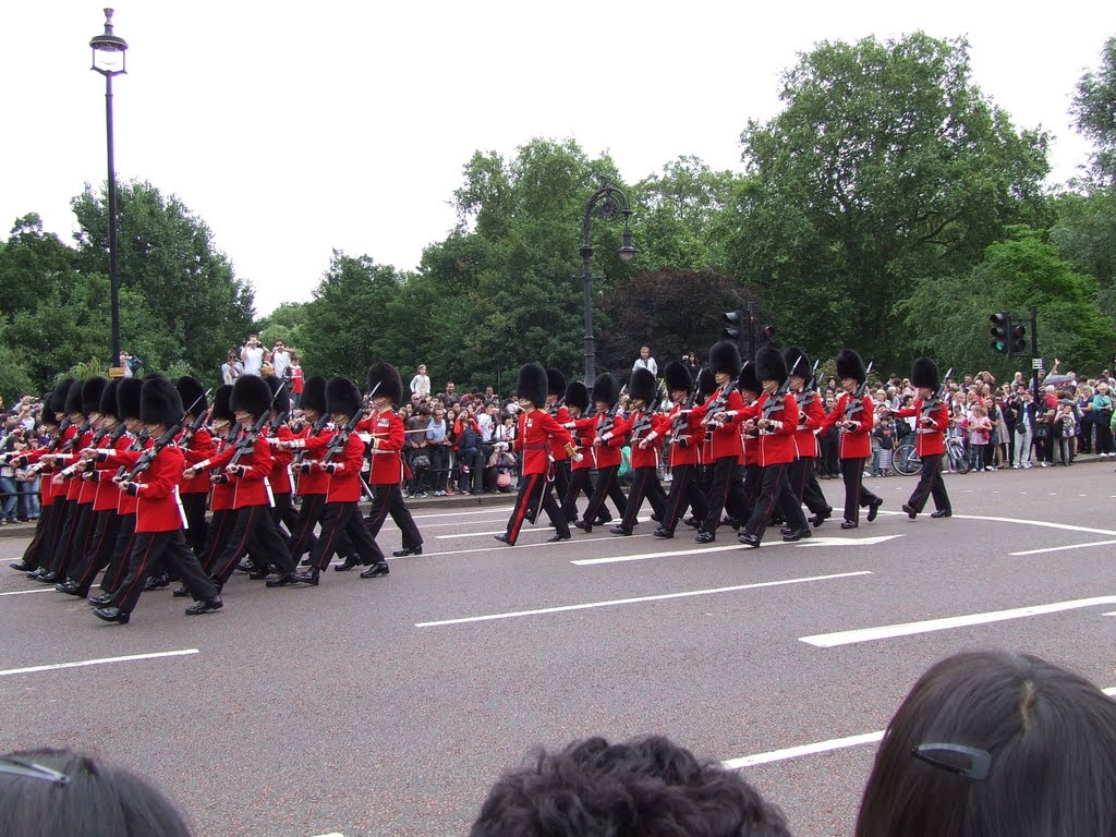 Londra, Cambio della Guardia by aldomichele