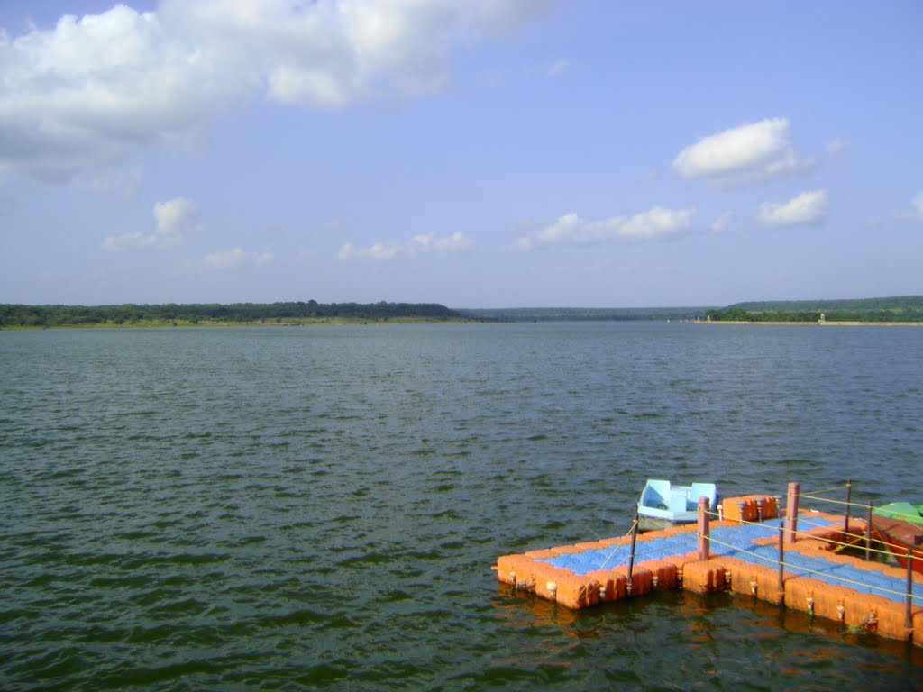 PADDLE BOATS AT SAILING CLUB by shubham shrivastava