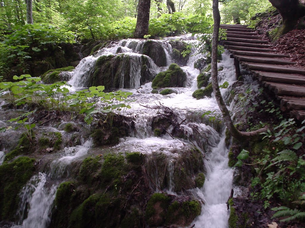 Plitvica 2010. június by Ükös Béla