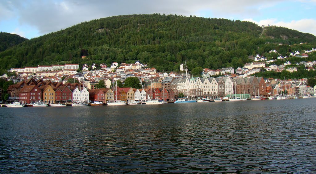 Strandsiden, Bergen, Norway by Krzysztof Kaliński