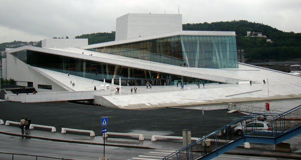 Sentrum, Oslo, Norway by Krzysztof Kaliński