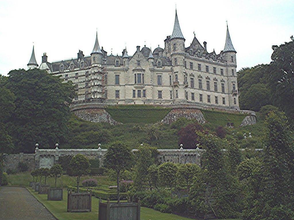 Dunrobin castle - view from the park 1 by CMAR