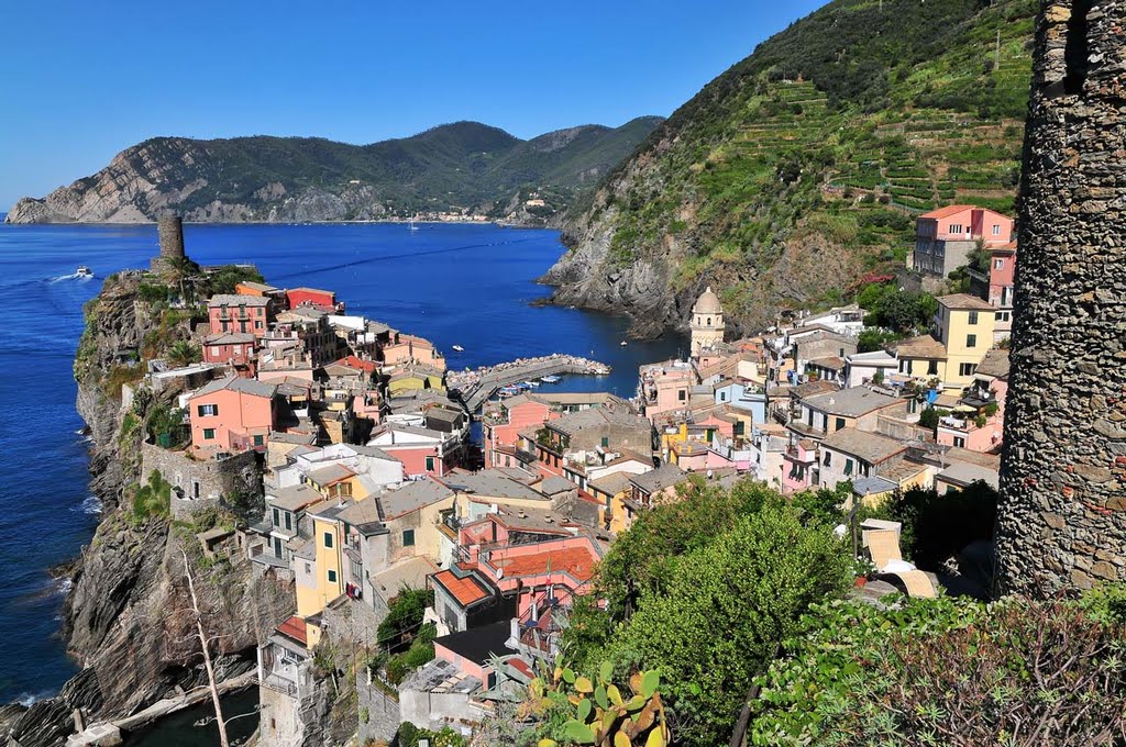 19018 Vernazza, Province of La Spezia, Italy by Machmut Mofidi