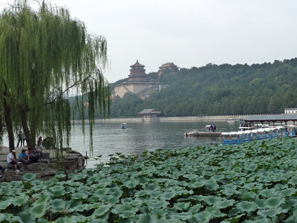 Summer Palace, Beijing, China by Jean Herbrink