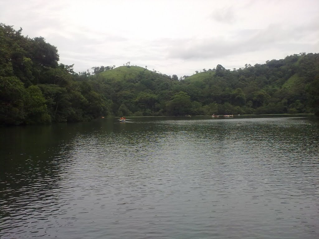 Pookkodu lake by faisal m mannarkkad