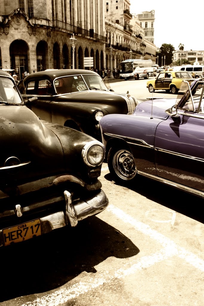 Parking Havana by Bianchi Mauro