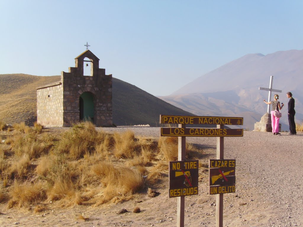 Capilla San Rafael - Piedra del molino - Salta - Argentina by littletroll