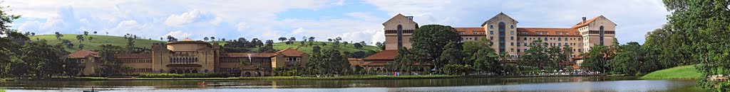 Termas e Grande Hotel de Araxá, MG, Brasil by André Borges Lopes