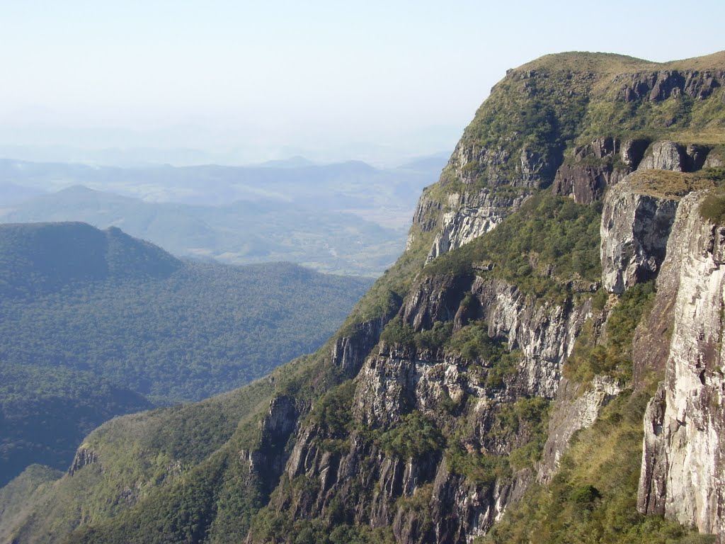 Canyon Fortaleza, divisa RS e SC, Brasil by jvctrifone