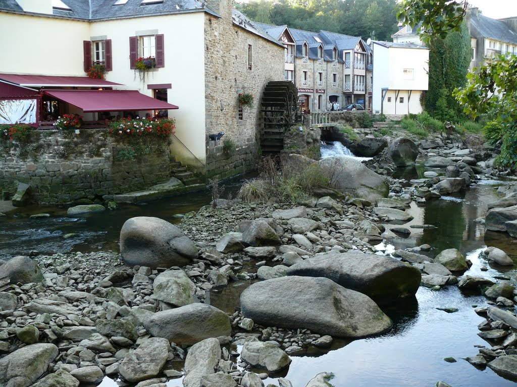 Pont-Avent - Bretaña - Francia by Francisco Martos