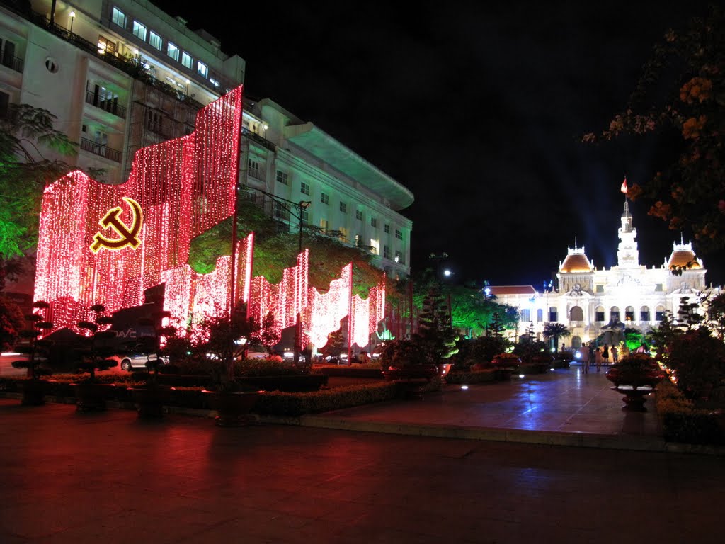 UBND thành phố Hồ Chí Minh by Ngọc Viên Nguyễn