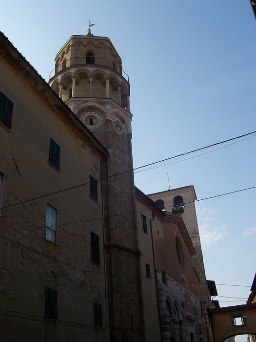 Pisa - Campanile della Chiesa di S. Nicola by egfa72