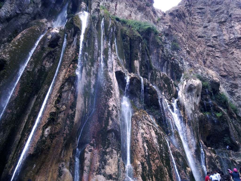 Margoon fall , Maregoon Protected Area, Sepidan , Iran . by rahim.rahmaninejad