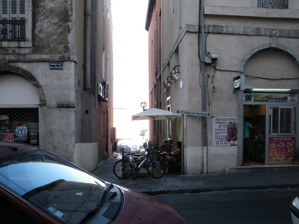 Frankreich_Languedoc-Roussillon_Hérault_Sète_Rue Louis Blanc, Grand'Rue Mario Roustan by Elmokula