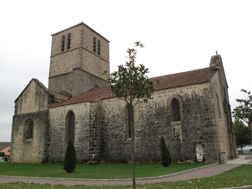 Eglise romane de St Barthélémy; 12ième siècle. by luminem