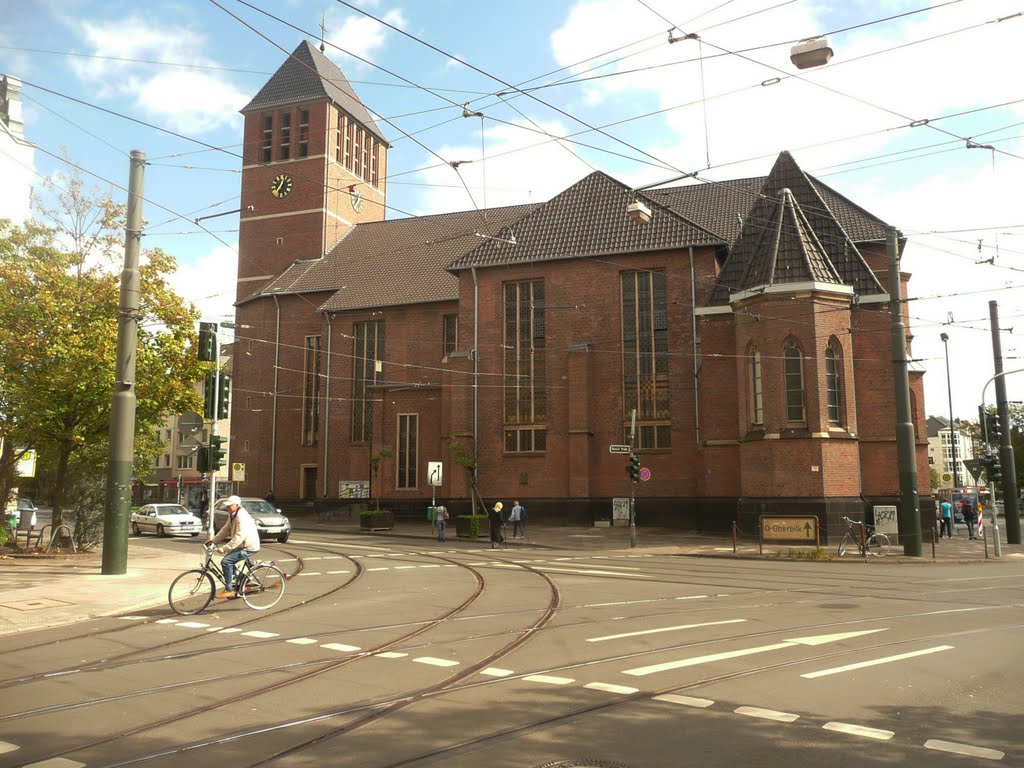 Bilker Kirche by Hesselberg