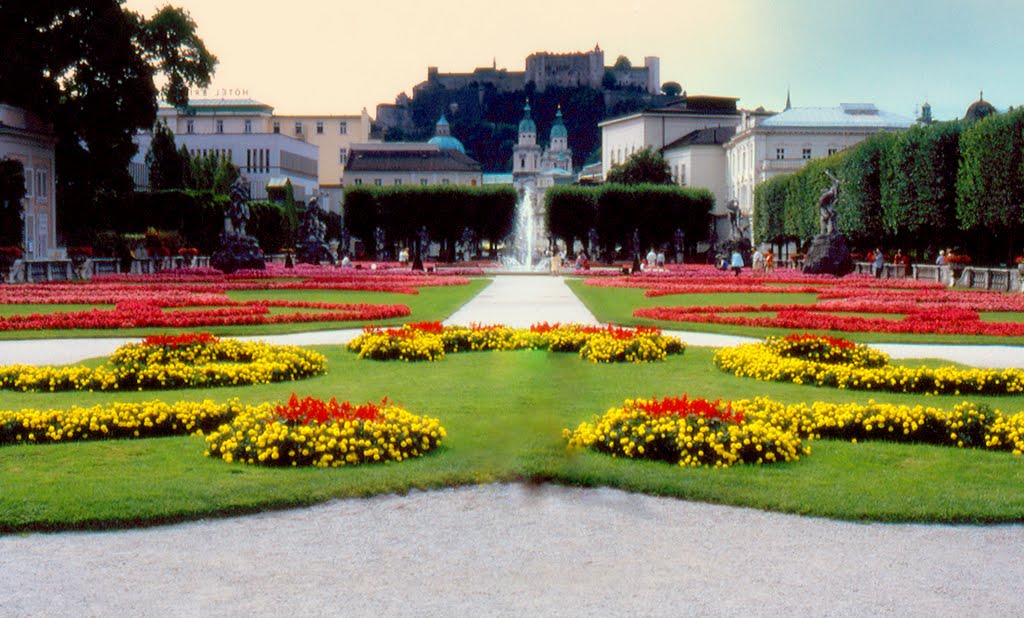 Salisburgo, mirabel garden by roby b