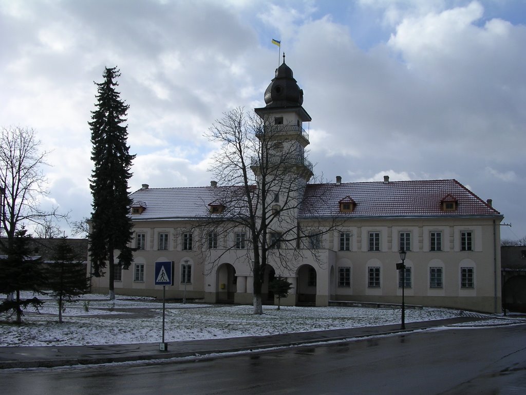 Zhovkva townhall by tamas.amstadt