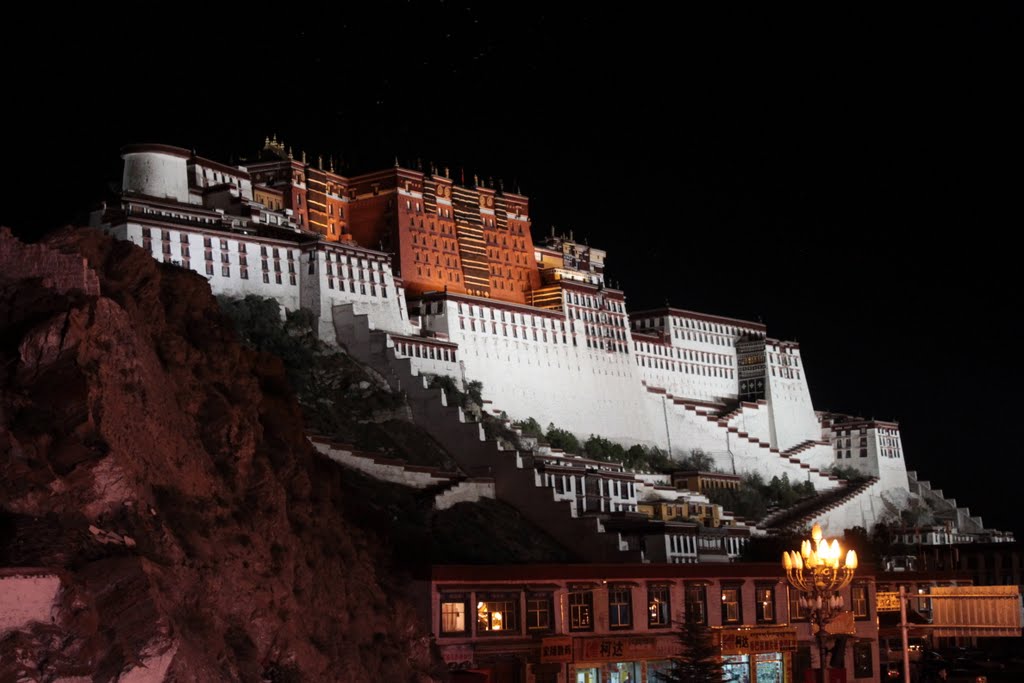 Lhasa, Potala Palace by Fabien Nizon